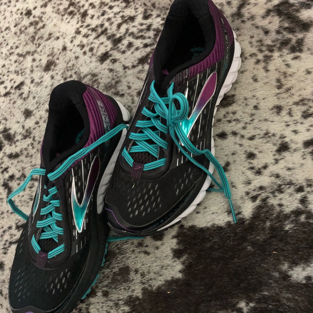 Brooks Ghost 9